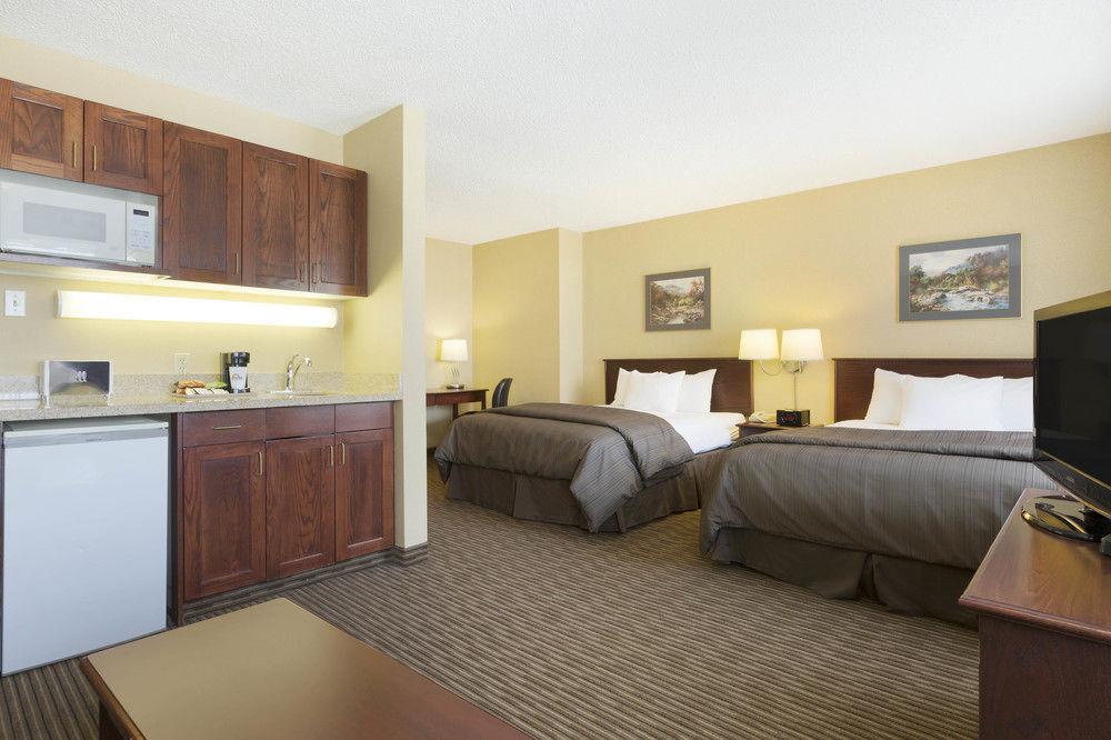 Days Inn By Wyndham Calgary South Bagian luar foto